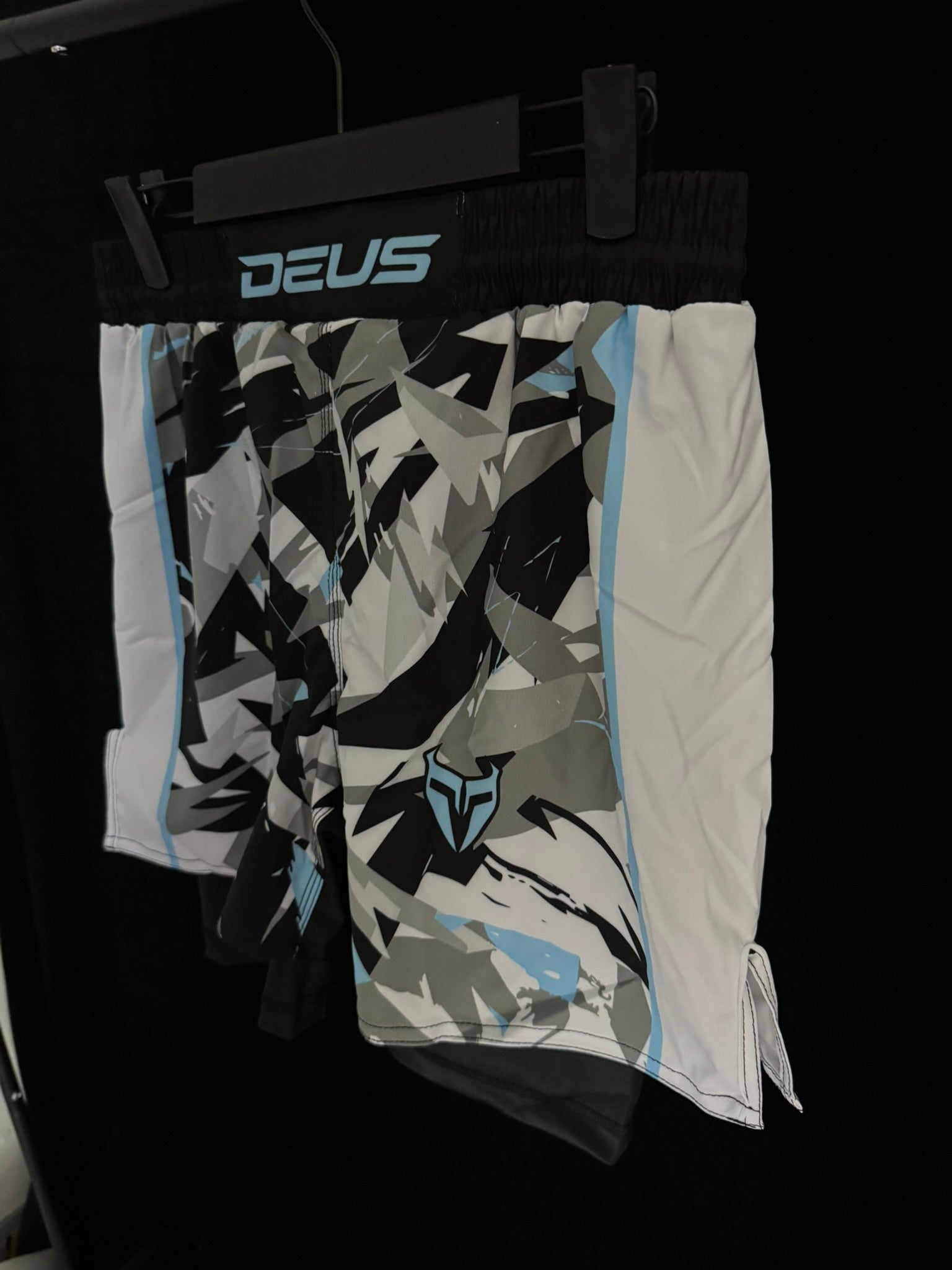 Chaos 2-in-1 Hybrid Shorts